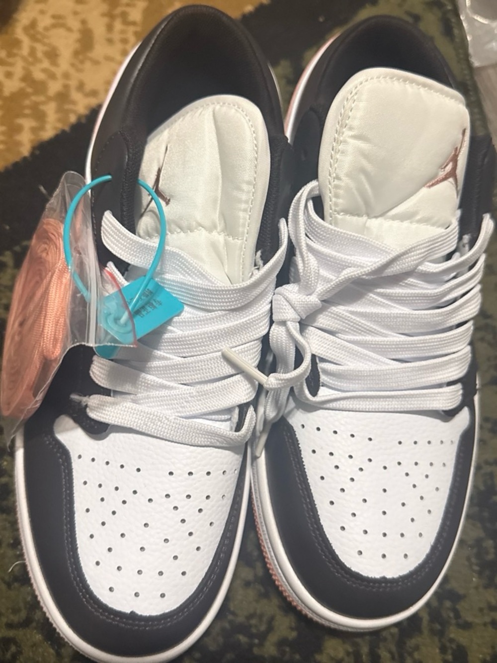 Air-inspired Kids White and Black Low-Top Sneakers